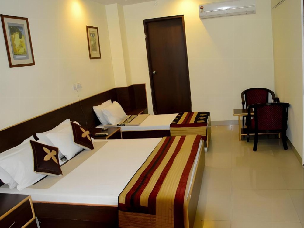 Room image 2